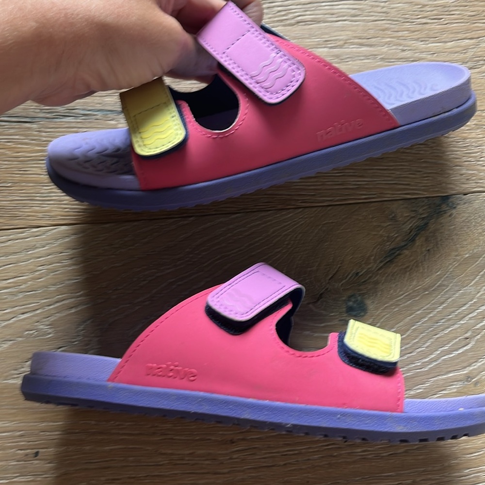 Native sandals - Picture 2 of 4